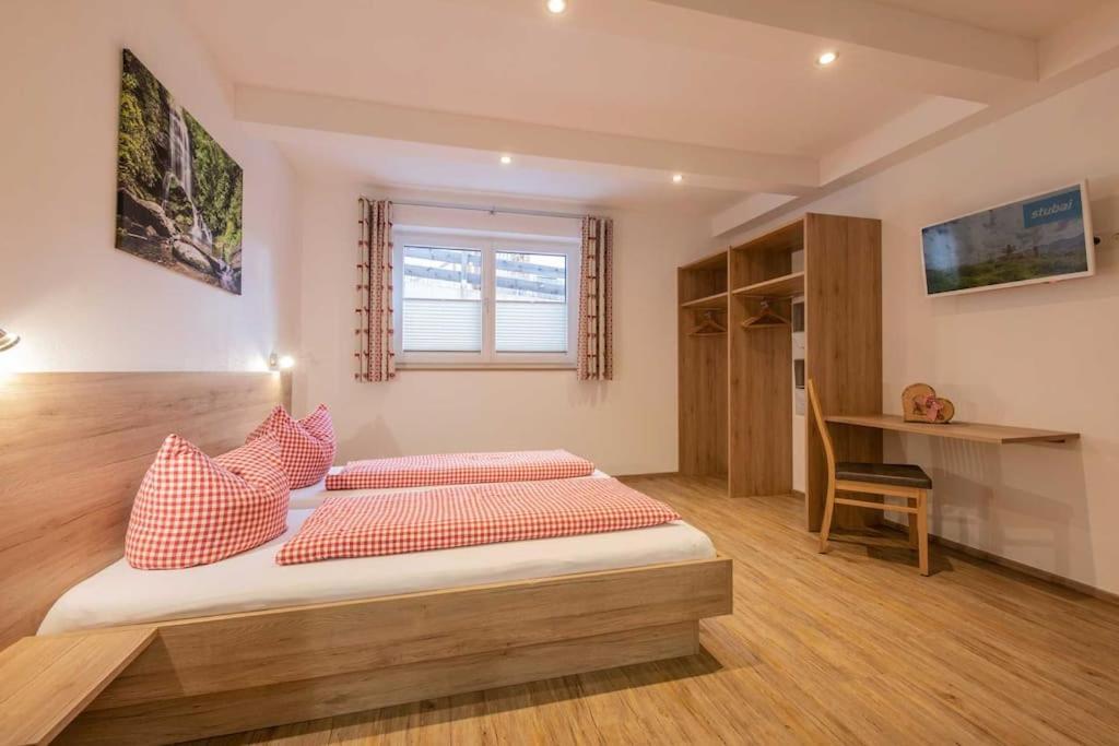 Appartamento Haus Jedeler Neustift im Stubaital Esterno foto