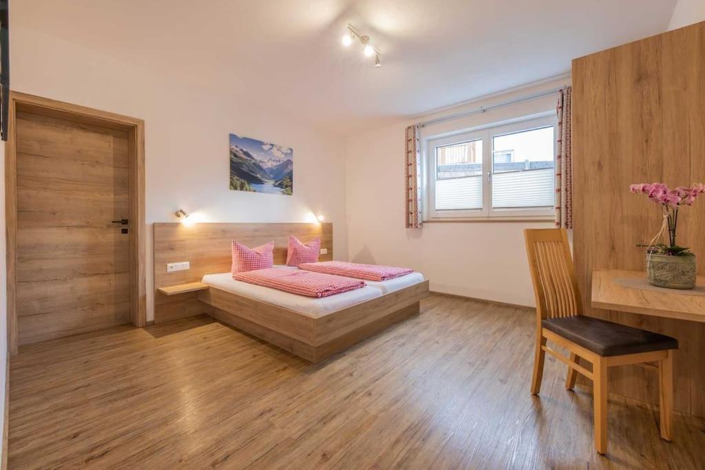 Appartamento Haus Jedeler Neustift im Stubaital Esterno foto